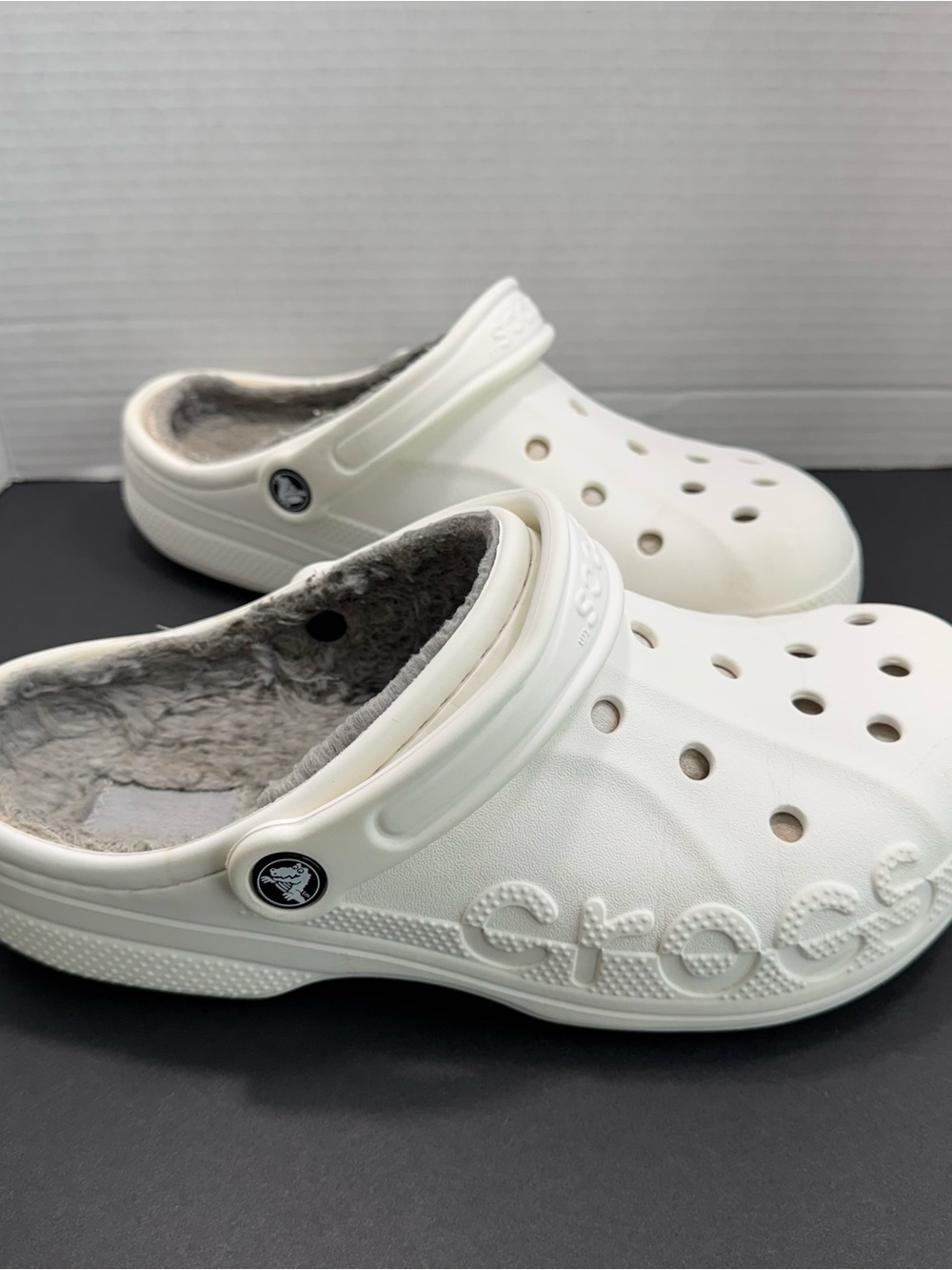 Crocs Baya Lined Clogs Men's 8, Women's 10  White Slip on